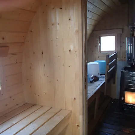Alloggio per agriturismo Maatilamatkailu Peraekangas Ojutkangas